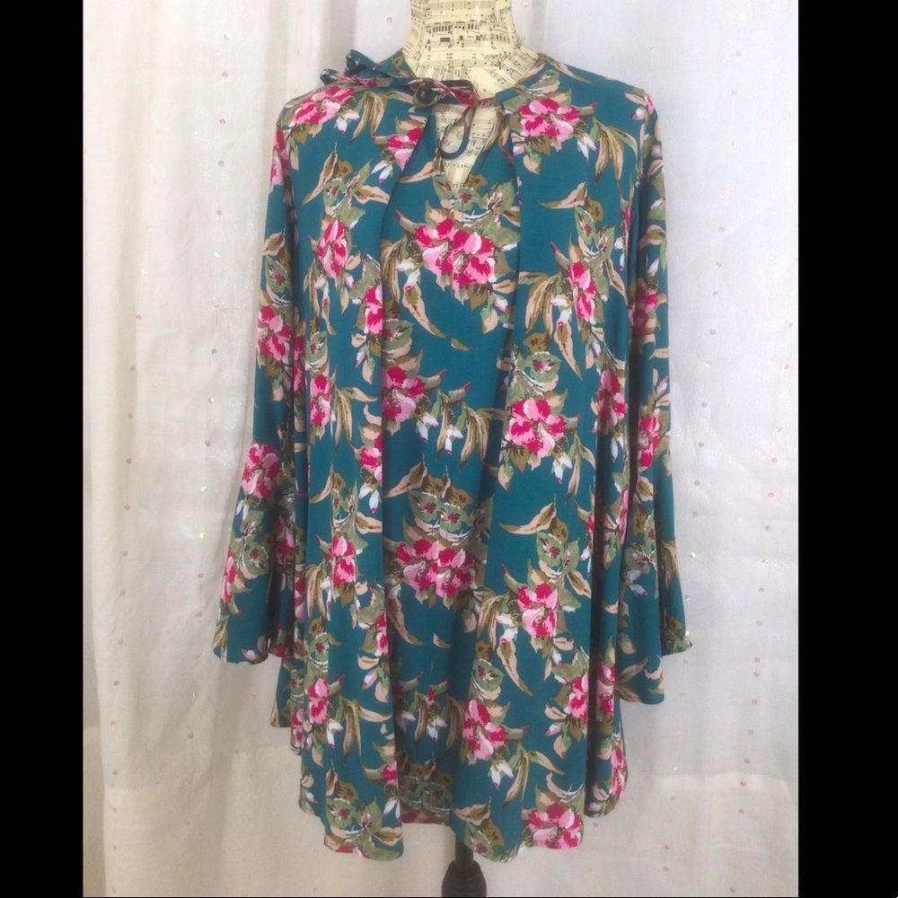 Umgee S Boho Green Floral Bell-sleeve Mini Dress